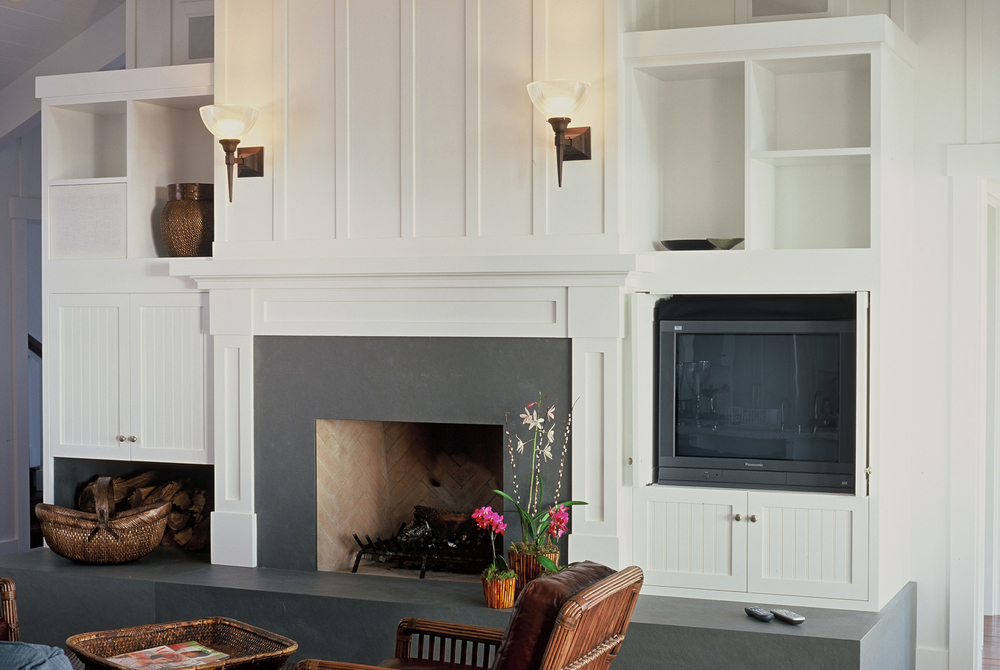 beach-home-fireplace-carpinteria-california